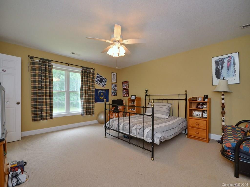 9 Forest Ridge Drive - Photo 14