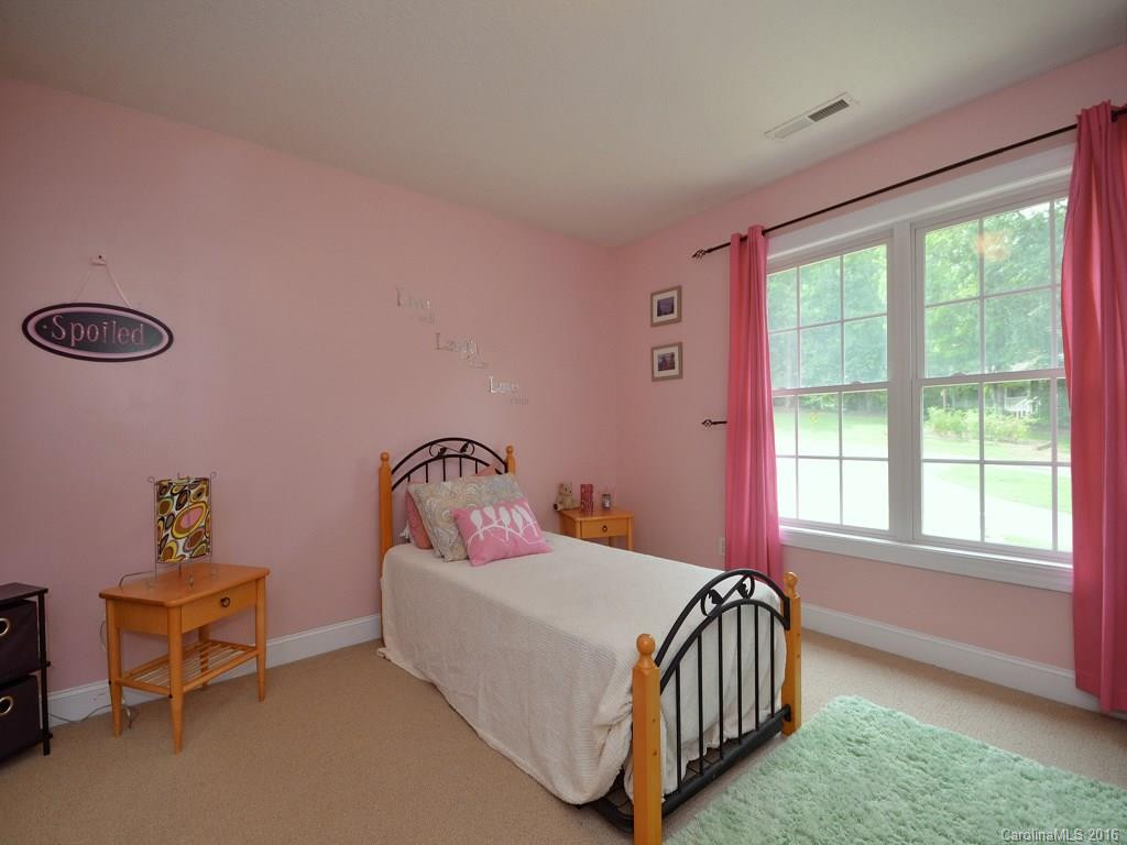 9 Forest Ridge Drive - Photo 16