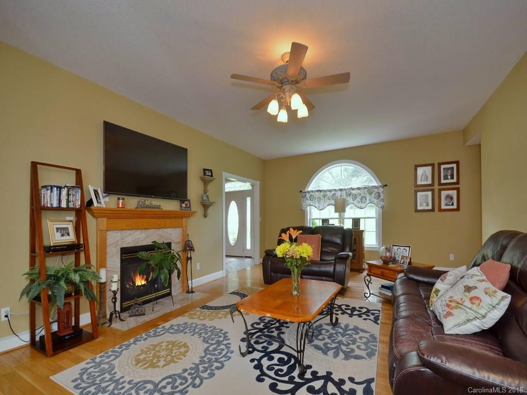9 Forest Ridge Drive - Photo 5