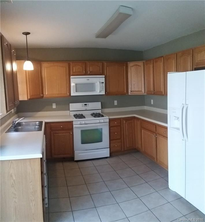 106 Rotunda Circle #106 - Photo 5