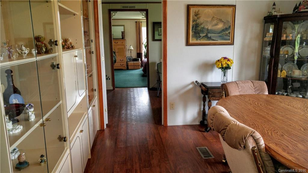 203 Wimbledon Court - Photo 5