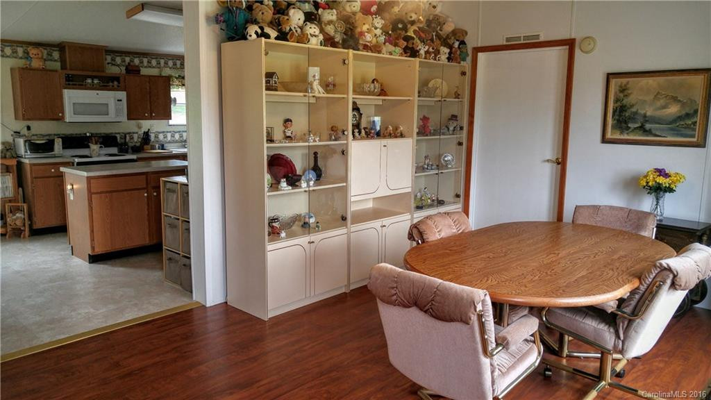 203 Wimbledon Court - Photo 6