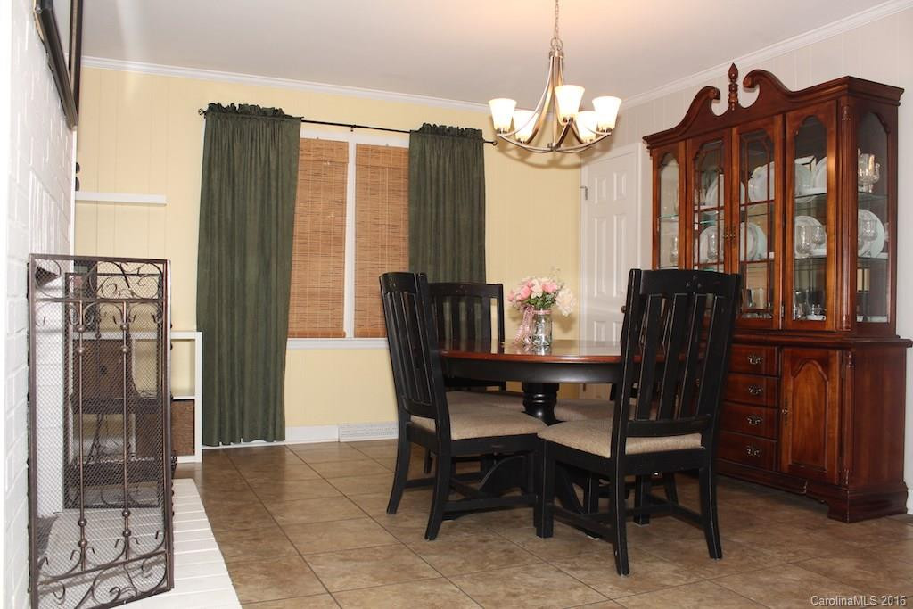 330 Bodie Avenue - Photo 11