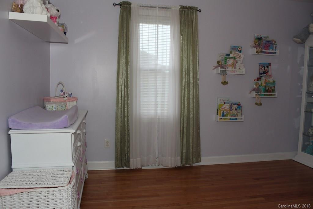 330 Bodie Avenue - Photo 14