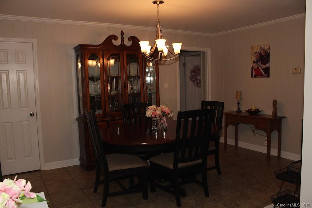 330 Bodie Avenue - Photo 9