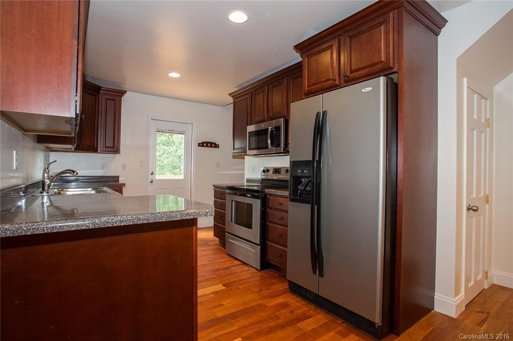 687 Padgettown Road - Photo 5