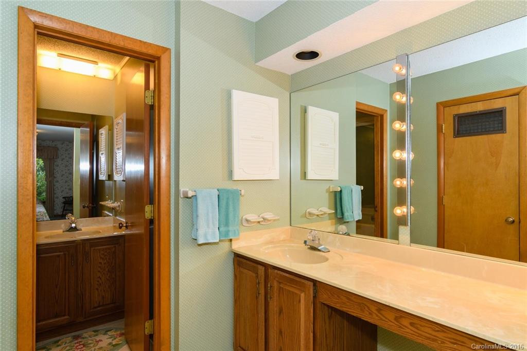 60 Fairway Villas Drive #C - Photo 18