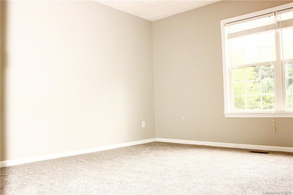 90 Red Maple Drive - Photo 13