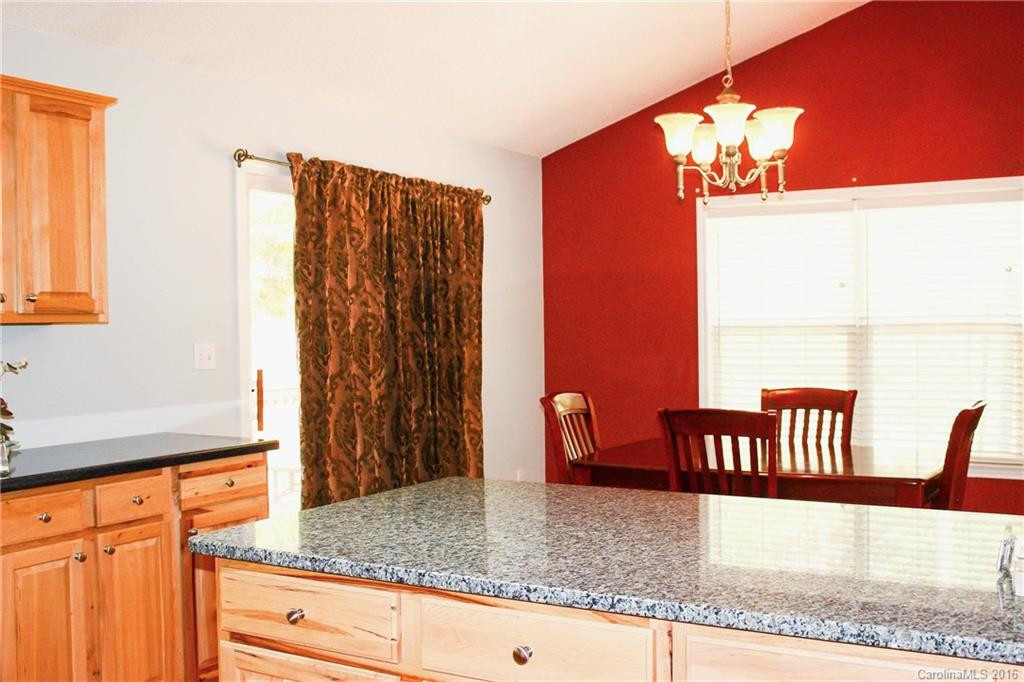 90 Red Maple Drive - Photo 7