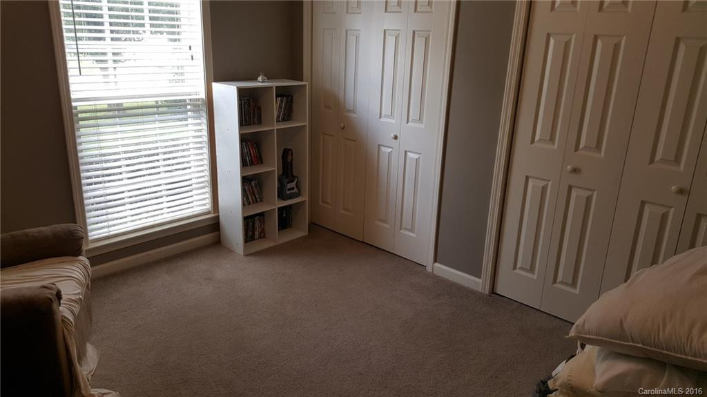 85 English Oak Road - Photo 11