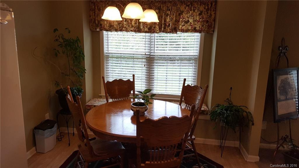85 English Oak Road - Photo 8