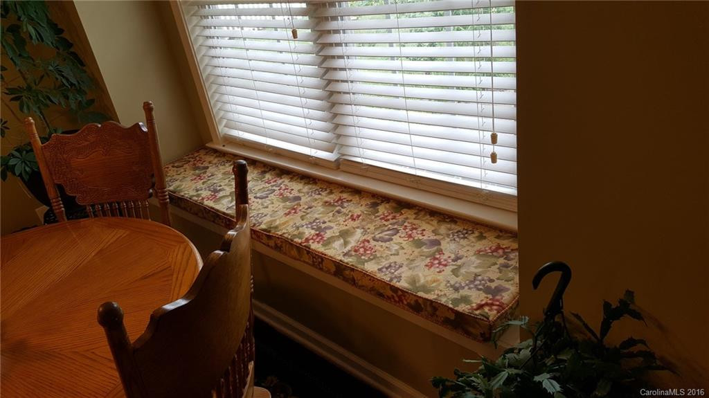 85 English Oak Road - Photo 9