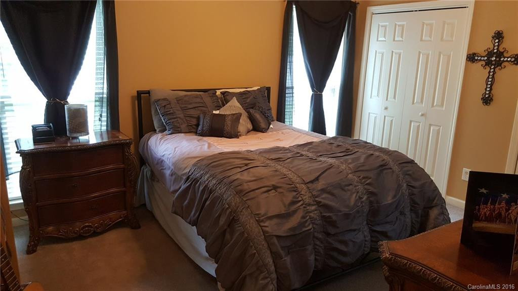 85 English Oak Road - Photo 10