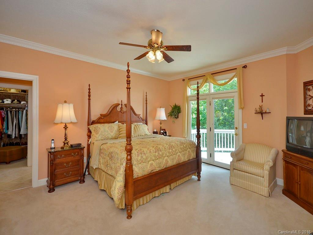 106 Cliffbrook Court - Photo 12