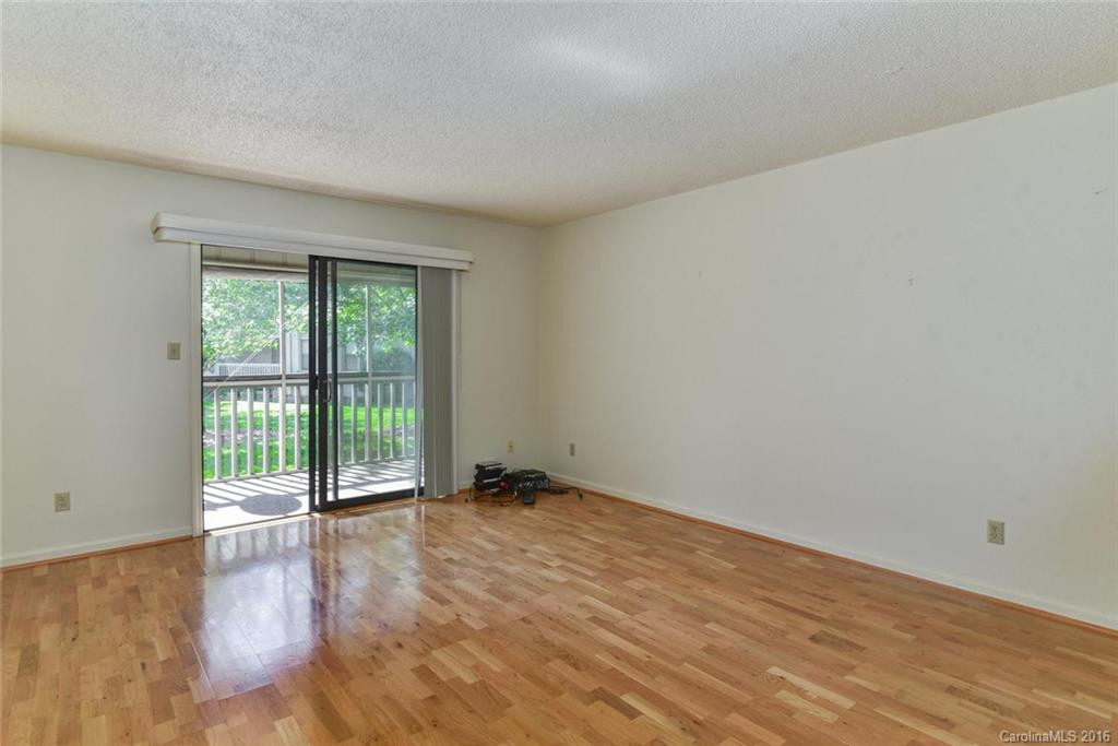 203 Abbey Circle #203 - Photo 9
