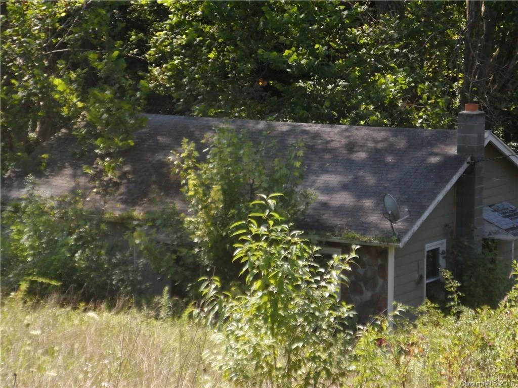 27 Jimmy Sluder Road