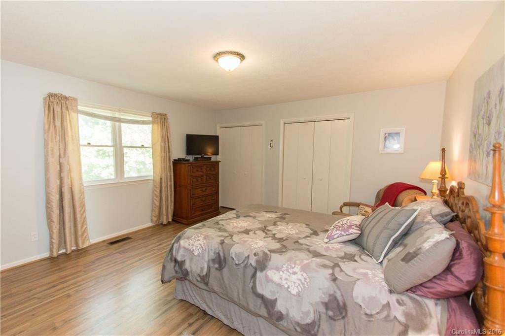 33 Lanview Drive - Photo 10