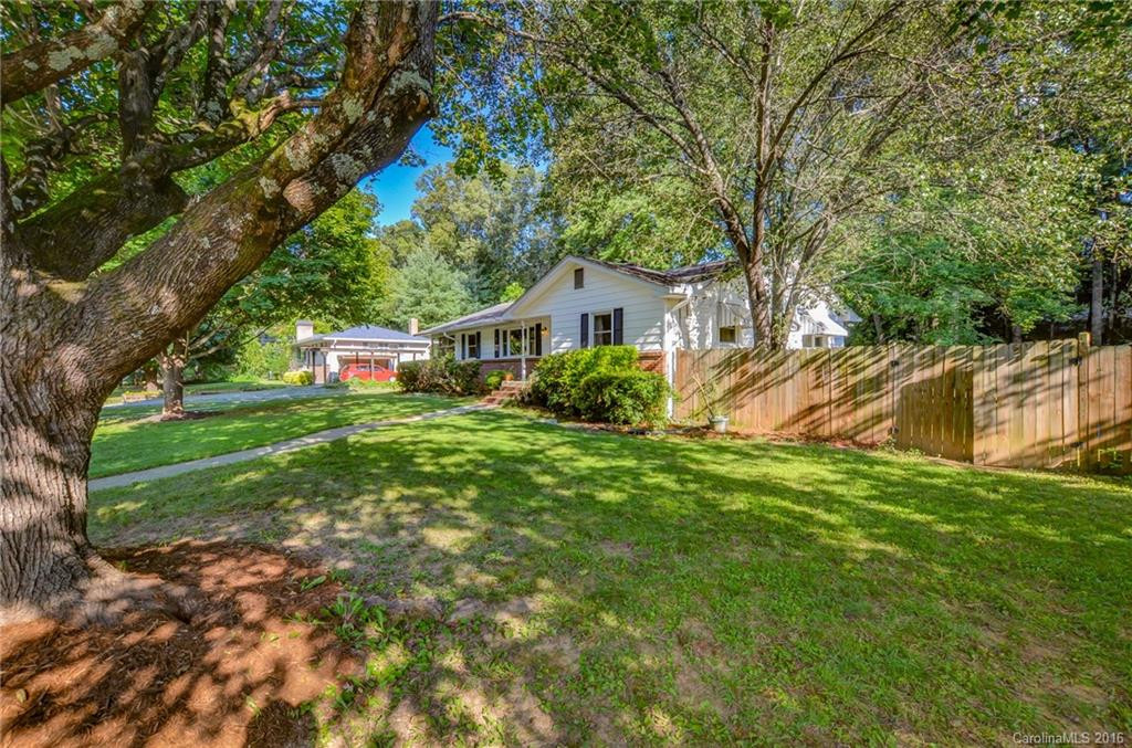 9 Deanwood Circle