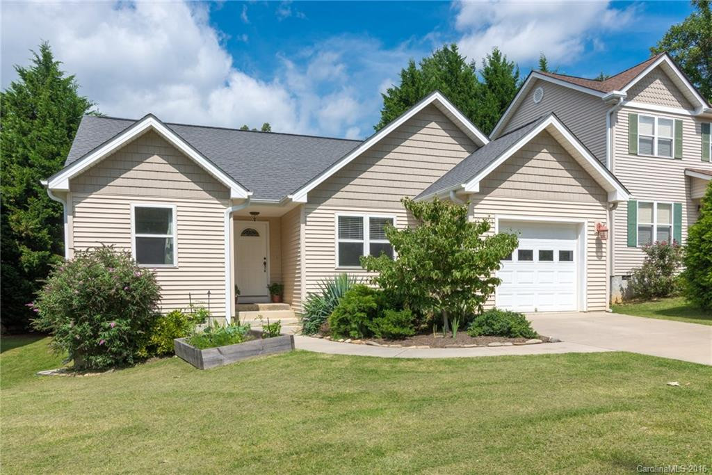 14 Woodcreek Circle