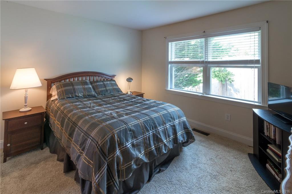 14 Woodcreek Circle - Photo 12