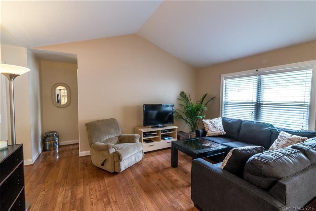 14 Woodcreek Circle - Photo 5