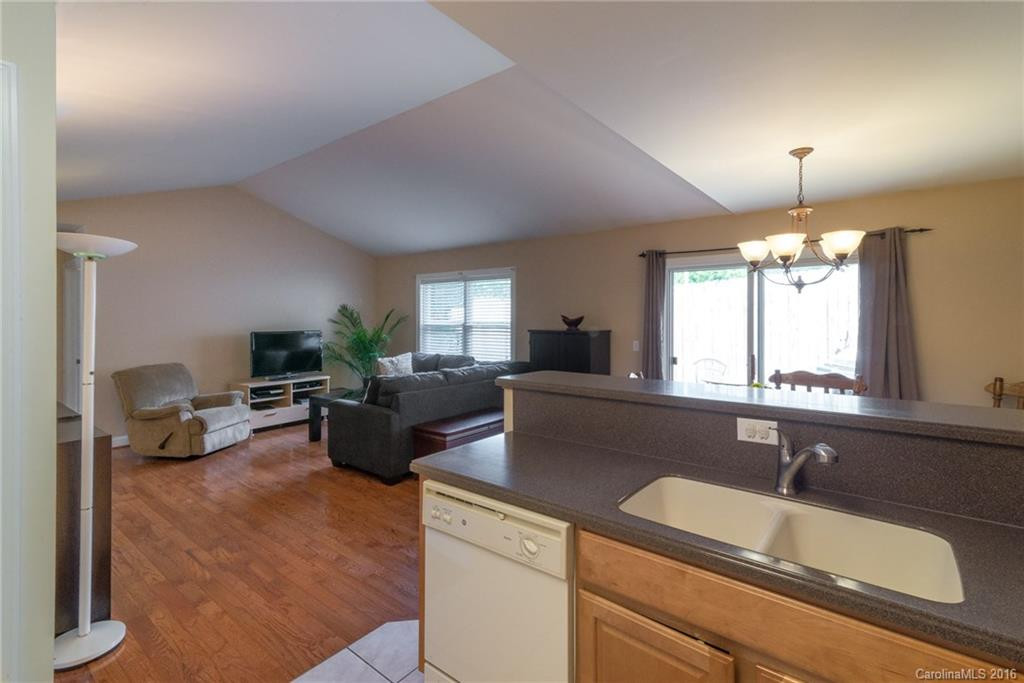 14 Woodcreek Circle - Photo 10