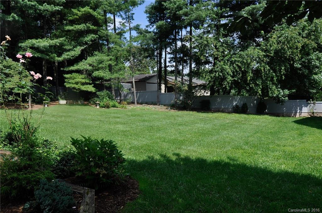 919 Kanuga Road #919 - Photo 18