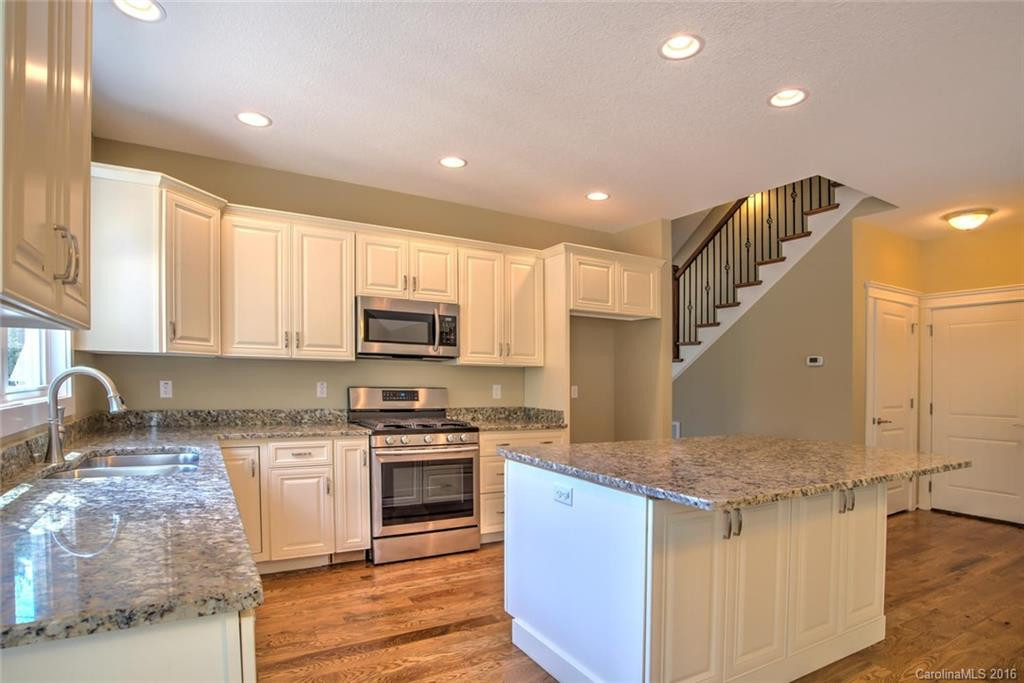 15 Quail Hollow Drive #11 - Photo 10