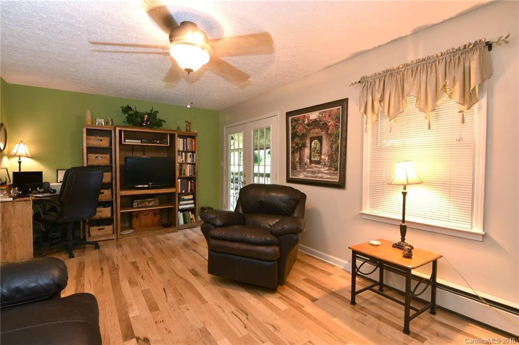 44 Robinhood Lane #33 - Photo 3