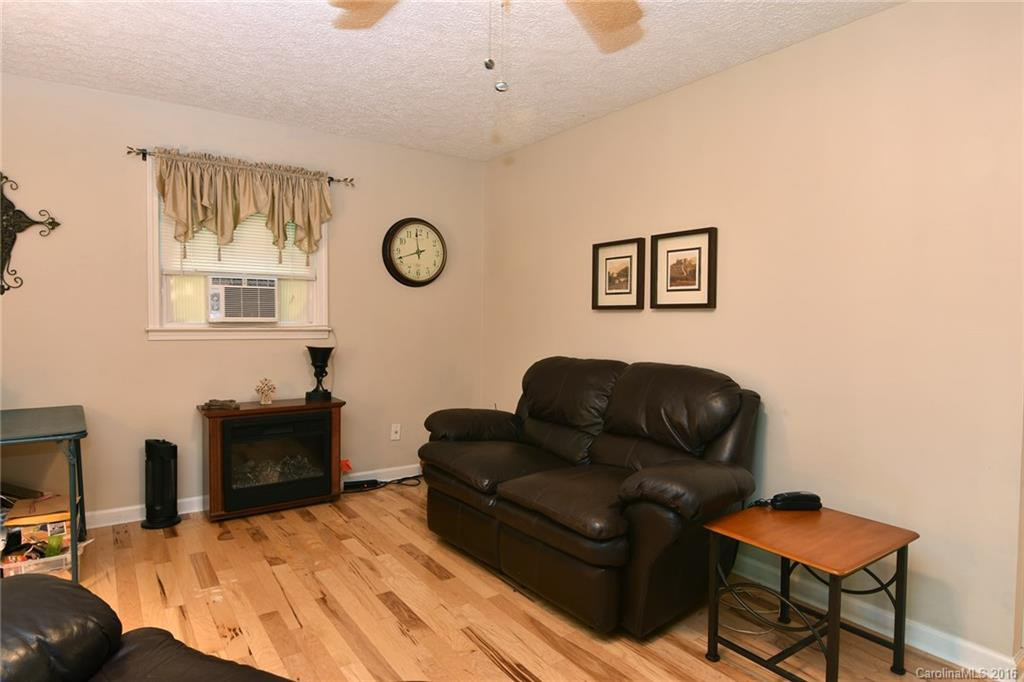 44 Robinhood Lane #33 - Photo 4
