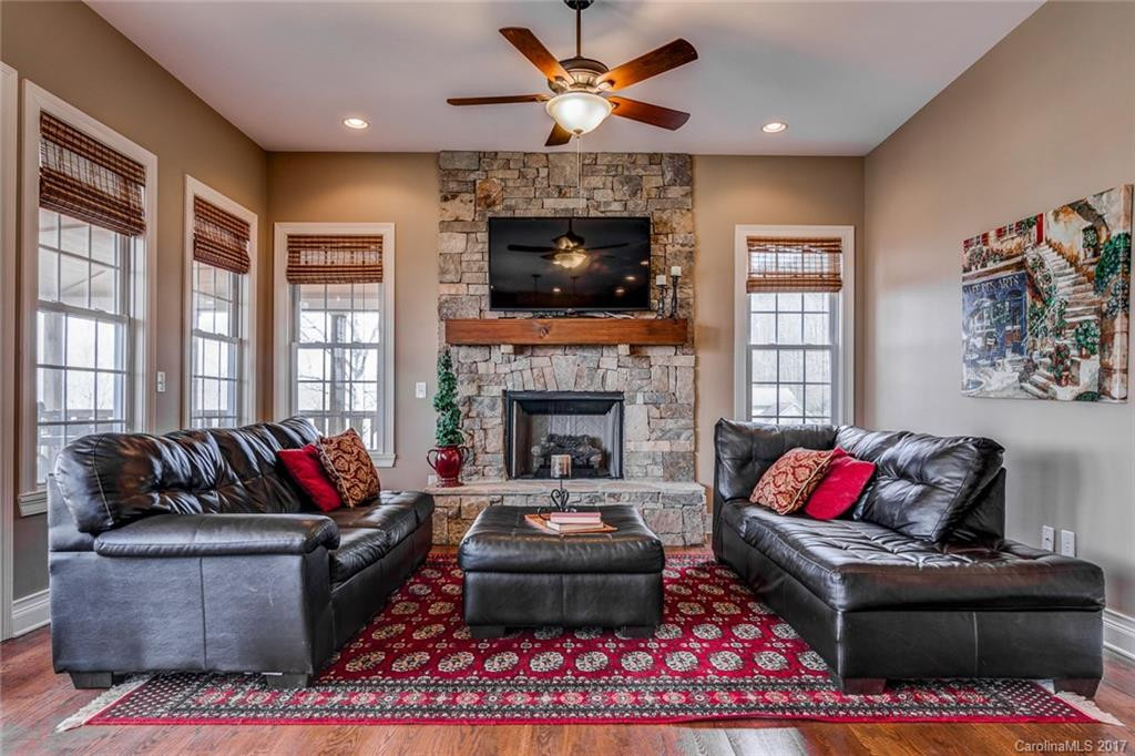 53 Timberwood Drive #. - Photo 4