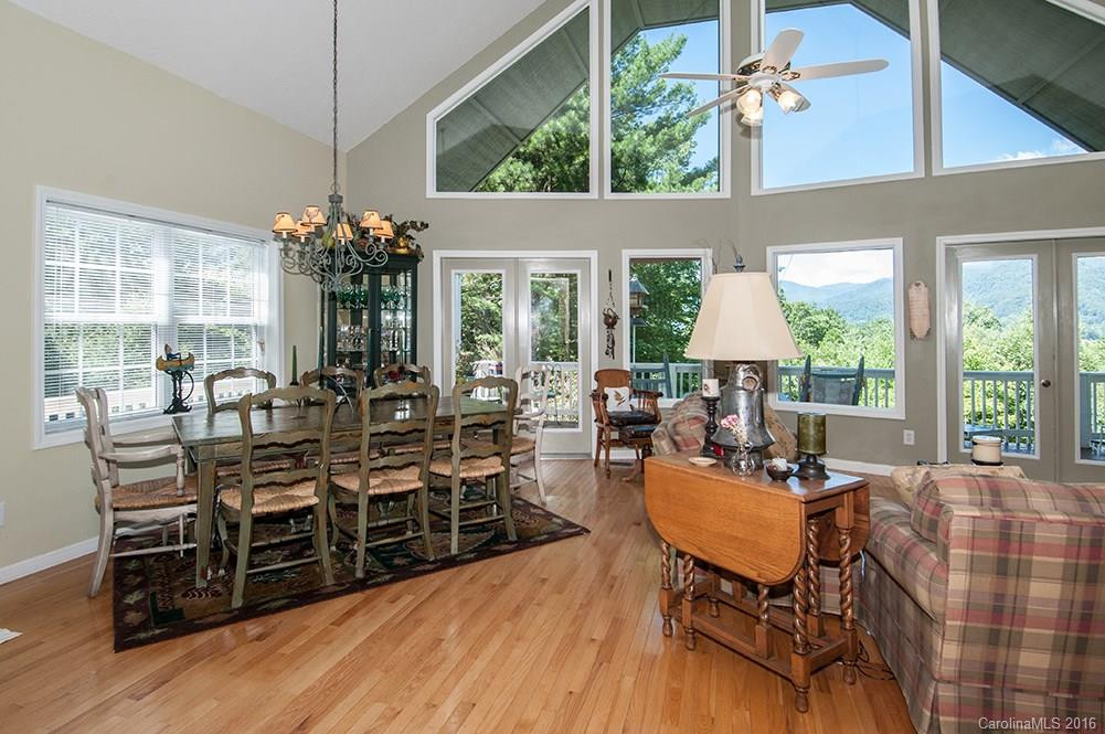 1544 Maple Springs Drive - Photo 3