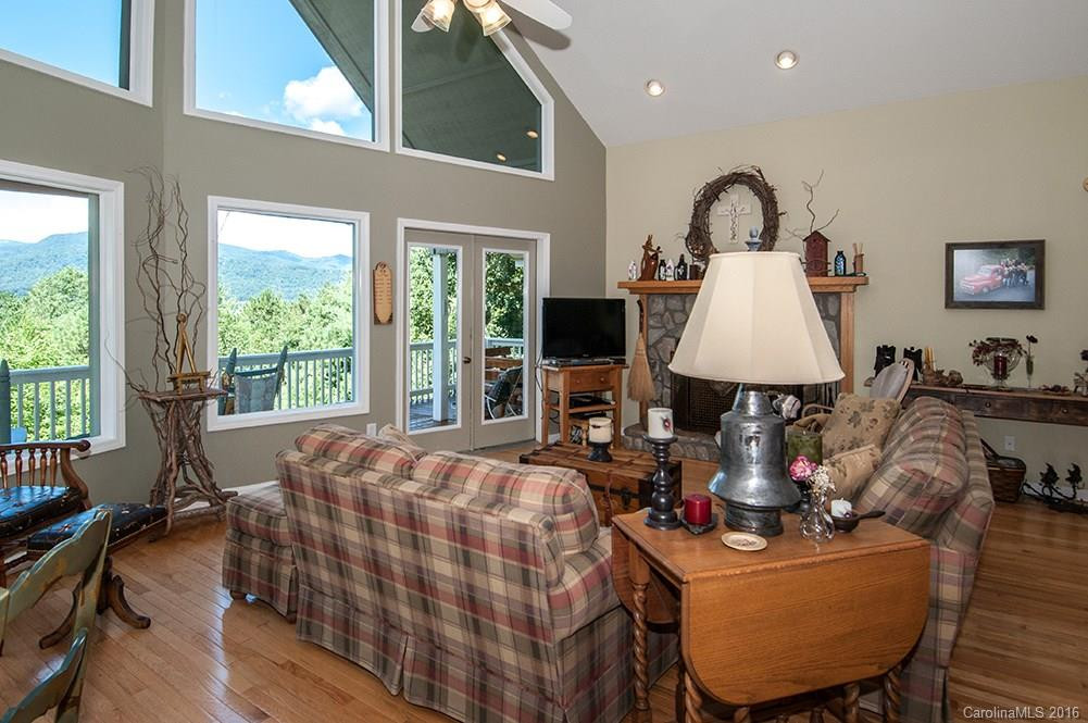 1544 Maple Springs Drive - Photo 4