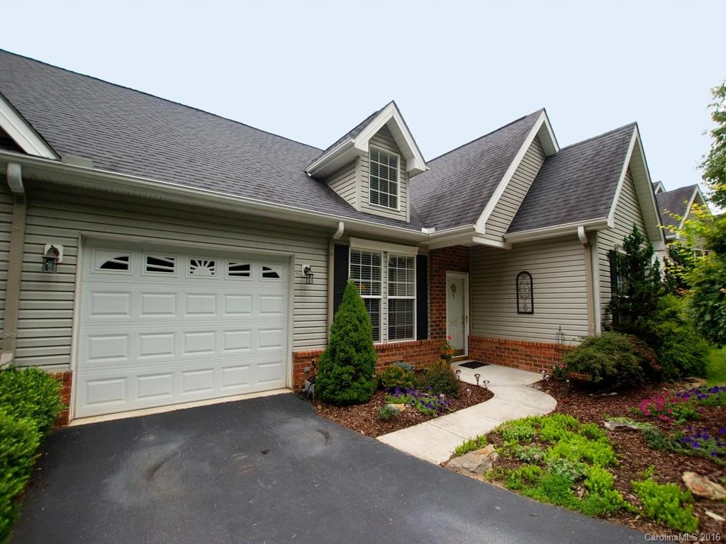 117 Hibiscus Lane #117