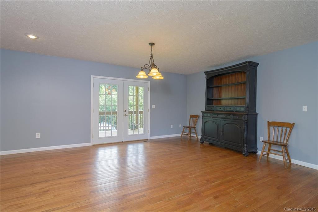 115 Westview Avenue - Photo 3