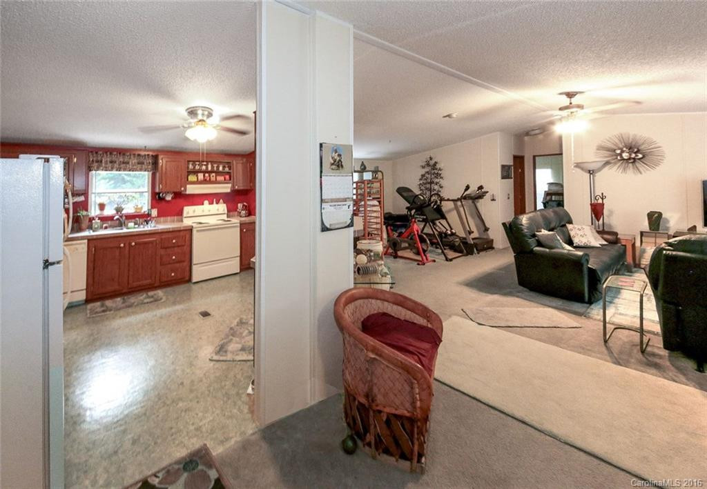 814 Hutch Mountain Road - Photo 4