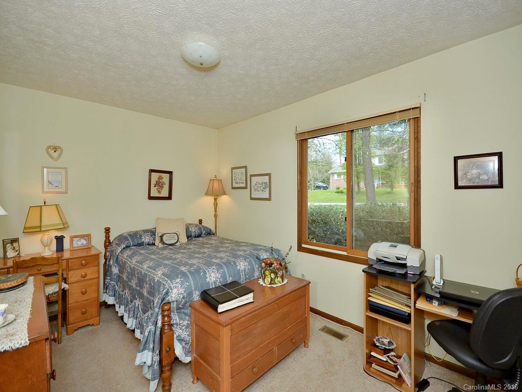 149 Whisperwood Drive - Photo 15