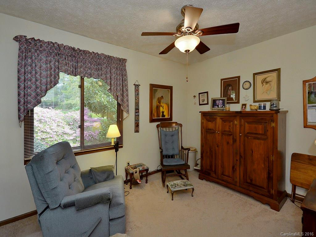 149 Whisperwood Drive - Photo 17