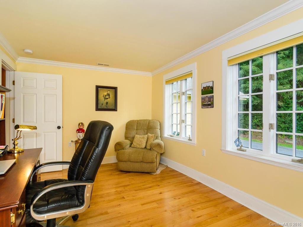 3046 Turnpike Road - Photo 9