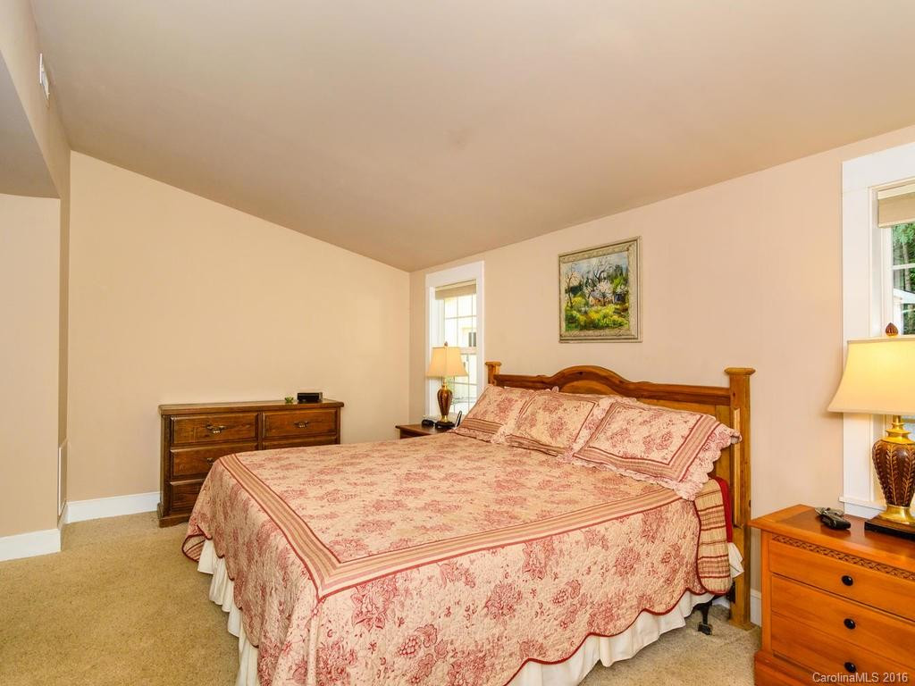 3046 Turnpike Road - Photo 10