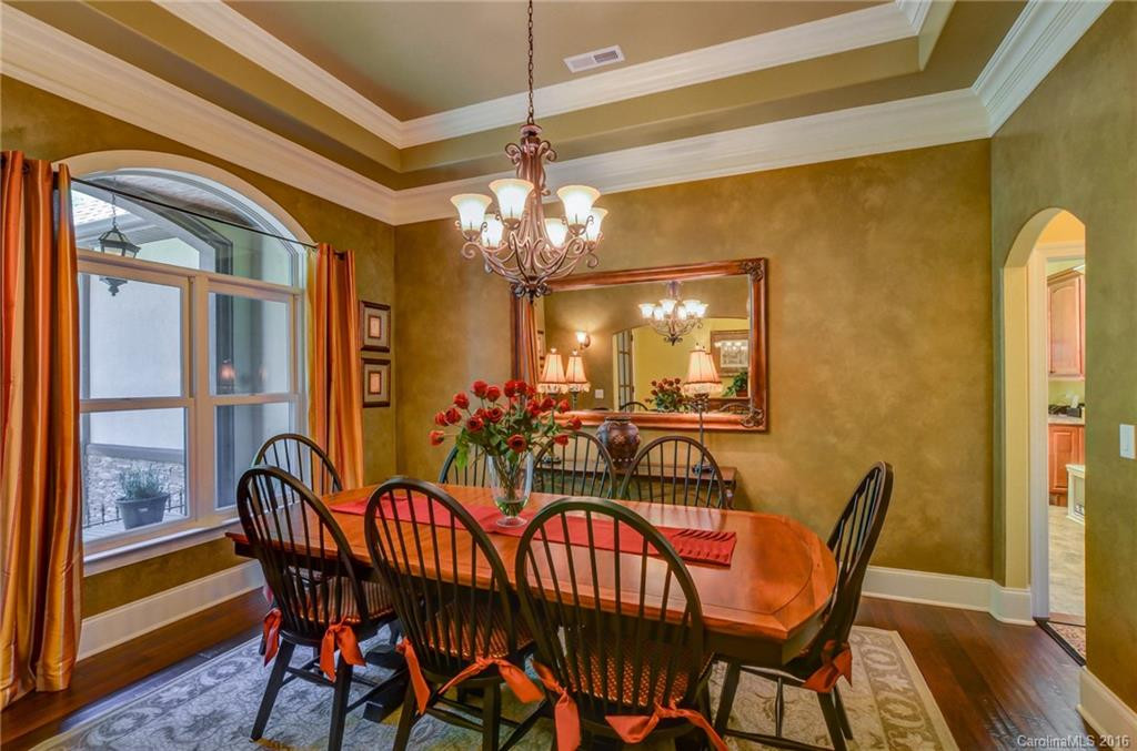 64 McIntyre Drive - Photo 3