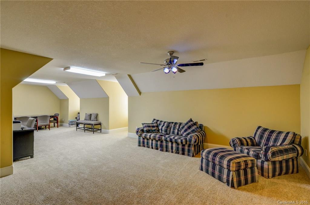 64 McIntyre Drive - Photo 24