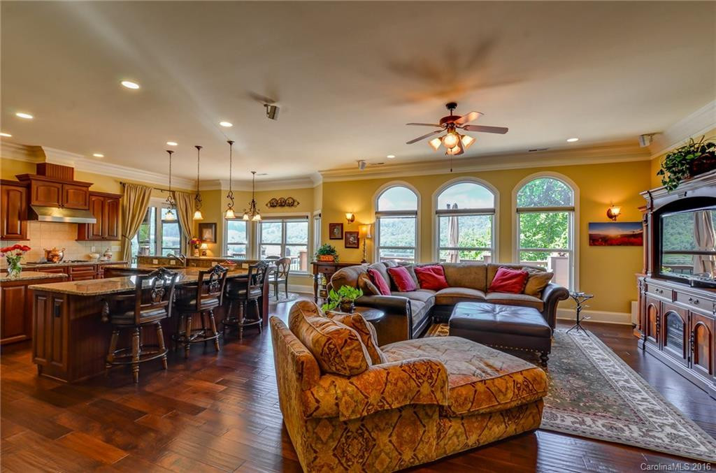 64 McIntyre Drive - Photo 4