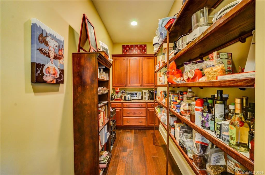 64 McIntyre Drive - Photo 8