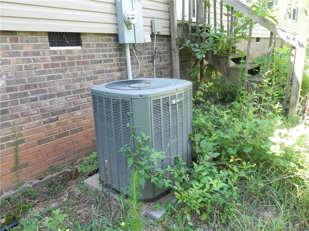 140 Bennick Drive - Photo 11