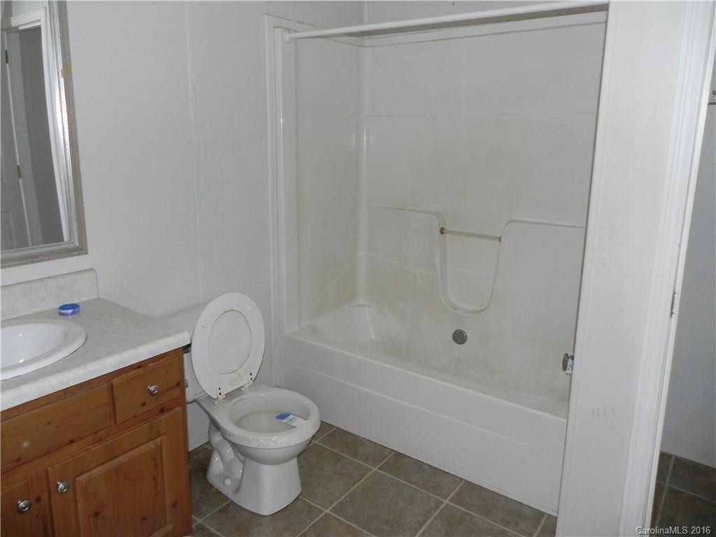 140 Bennick Drive - Photo 9