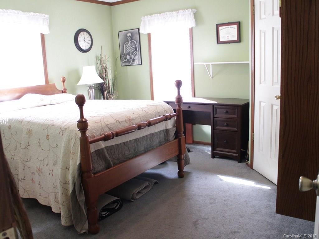 42 Spreading Oak Lane - Photo 9