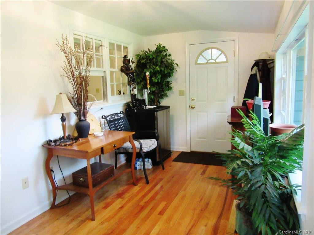 535 Willow Road #3 - Photo 2