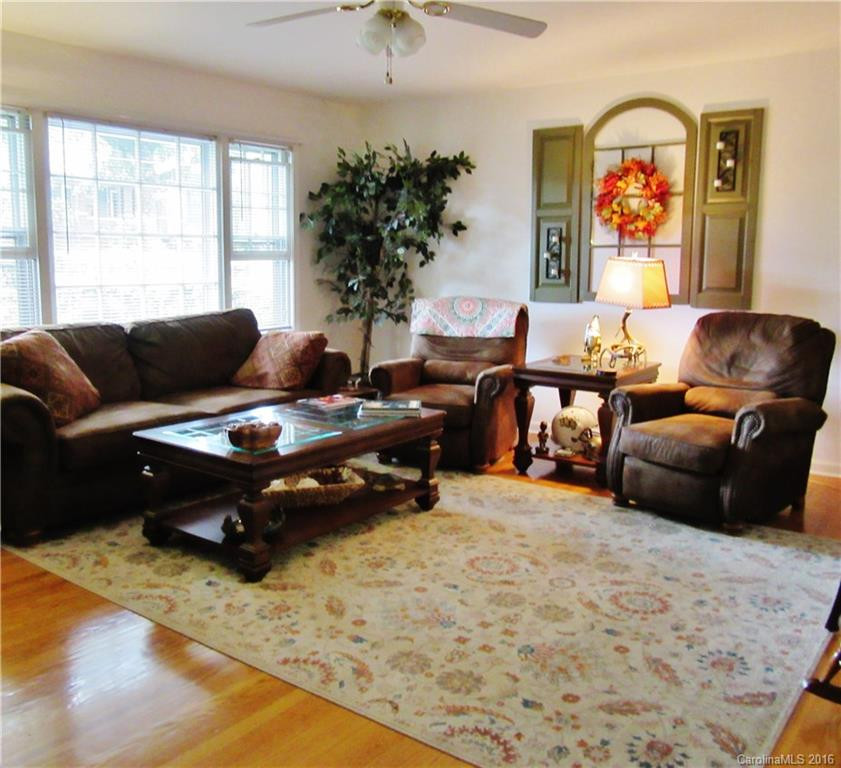 535 Willow Road #3 - Photo 4