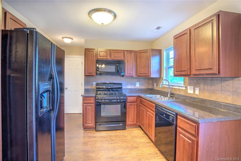 18 Torrington Avenue #28 - Photo 6